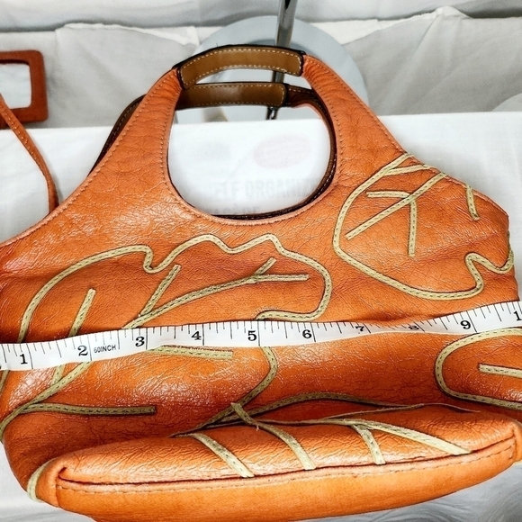 VINTAGE NINE  WEST LEATHER SHOULDER BAG - Picture 2 of 7